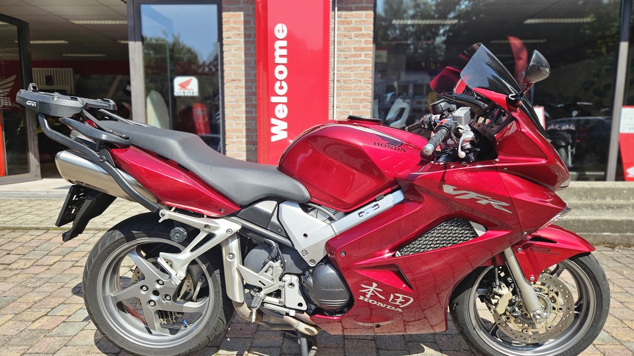 HONDA VFR 800