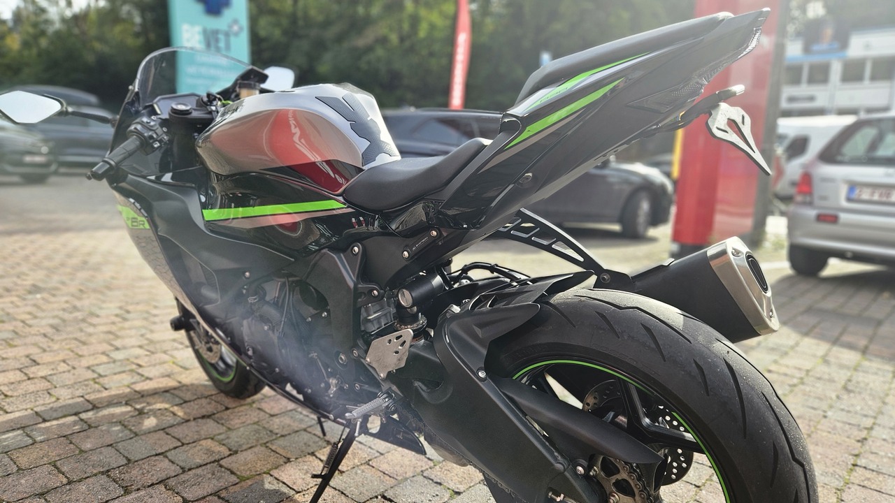 Kawasaki NINJA ZX-6R