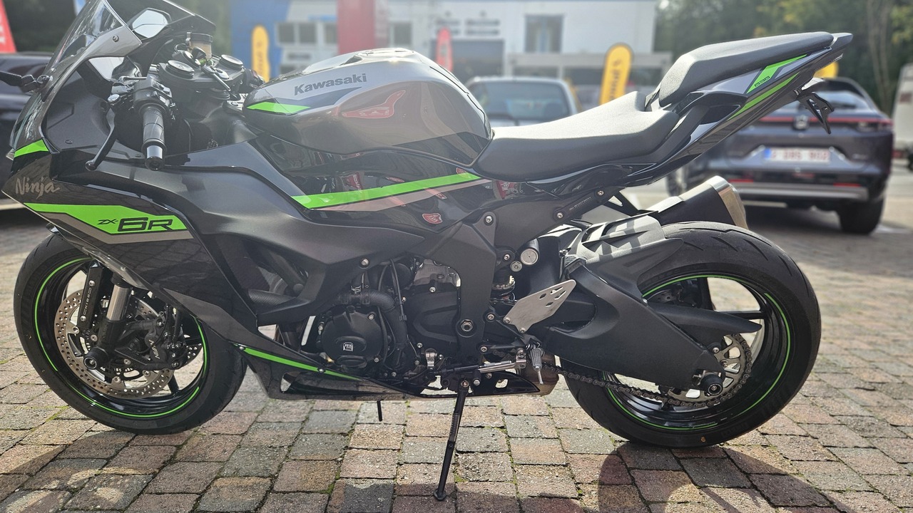 Kawasaki NINJA ZX-6R