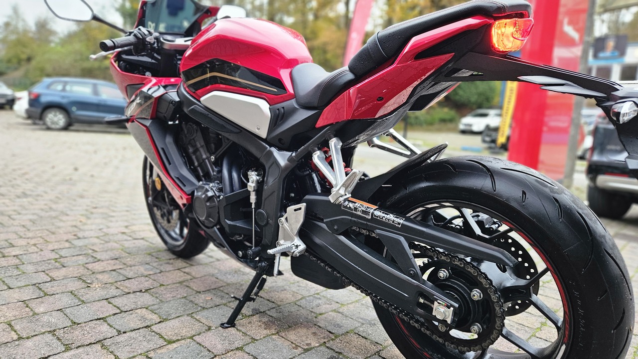 Honda CBR 650R