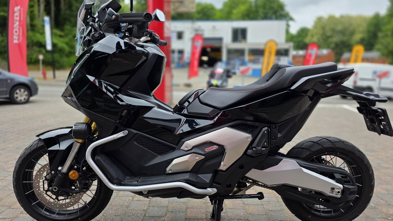 HONDA X-ADV 750