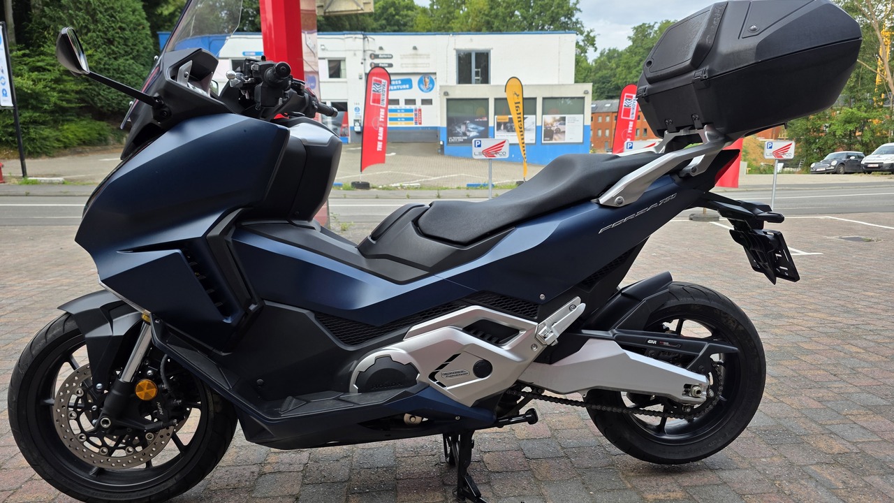 Honda FORZA 750