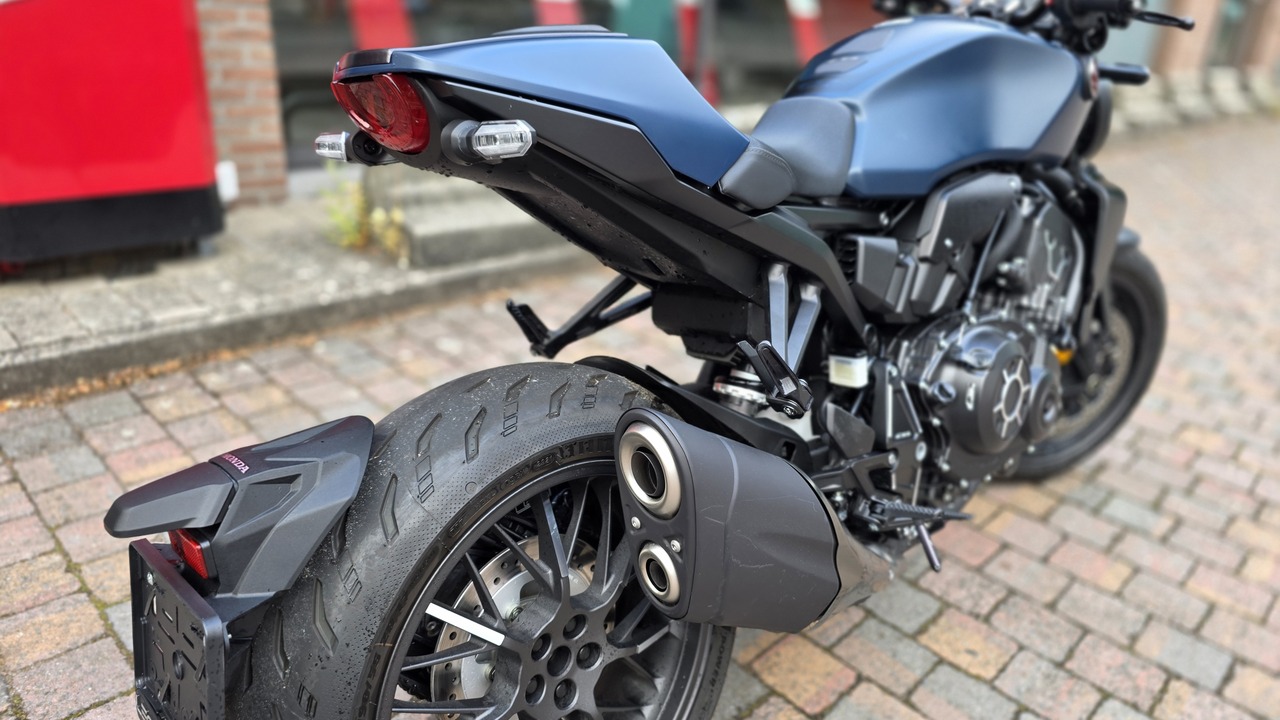 Honda CB1000R Black Edition