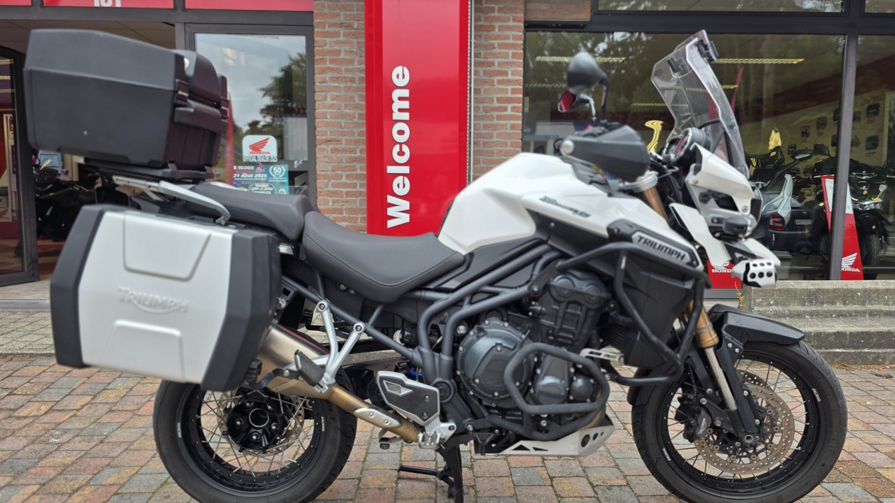 TRIUMPH Tiger Explorer XC