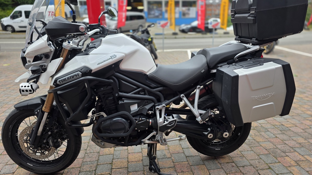 TRIUMPH Tiger Explorer XC