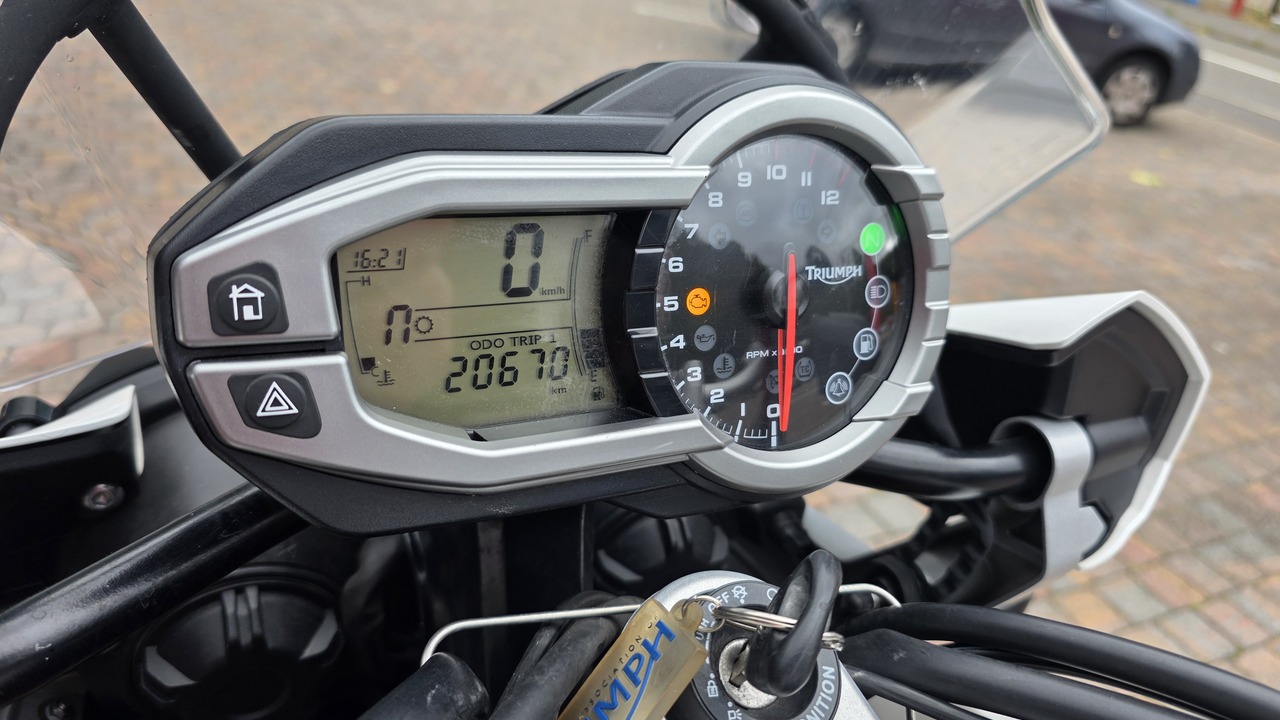 TRIUMPH Tiger Explorer XC