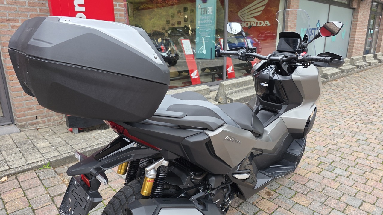 Honda ADV 350