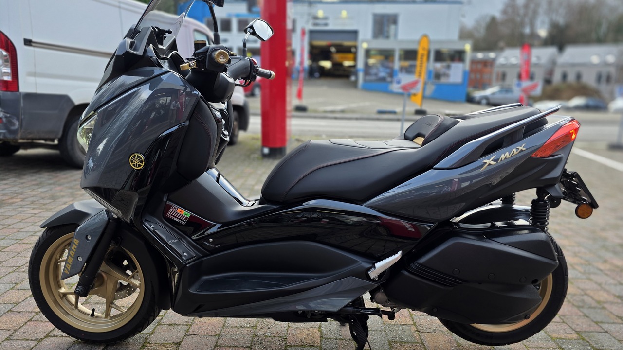 Yamaha X-MAX 300