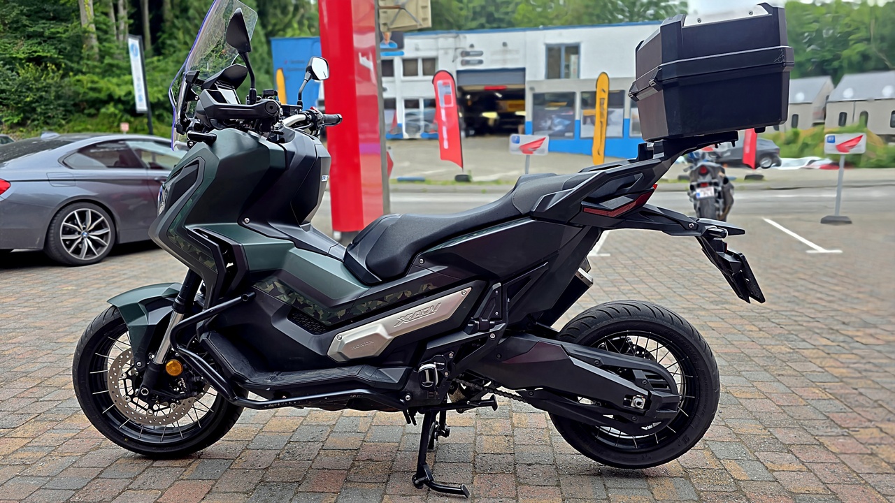 HONDA X-ADV 750