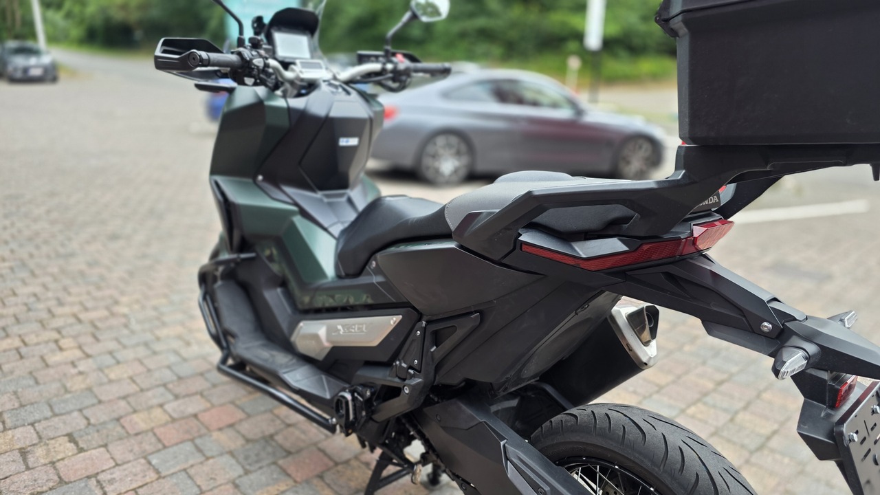 HONDA X-ADV 750
