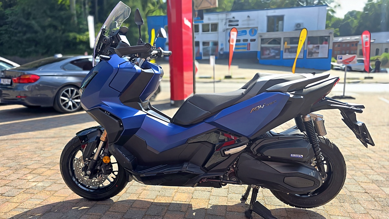 Honda ADV 350