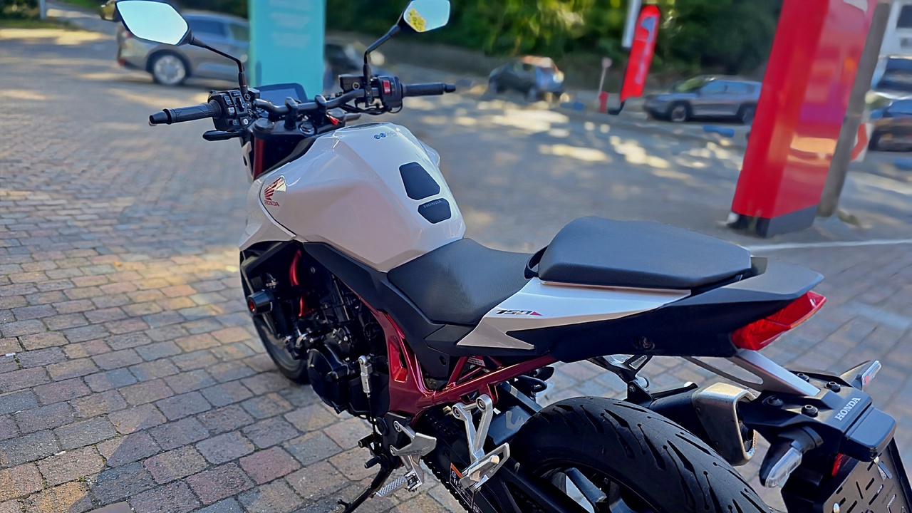 HONDA Hornet 750