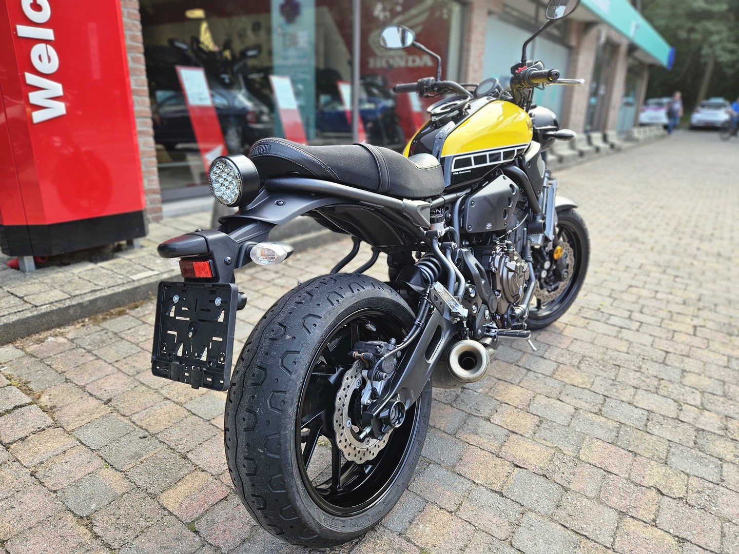 YAMAHA XSR 700