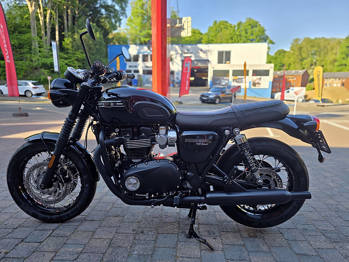 Triumph Bonneville T 120 Black