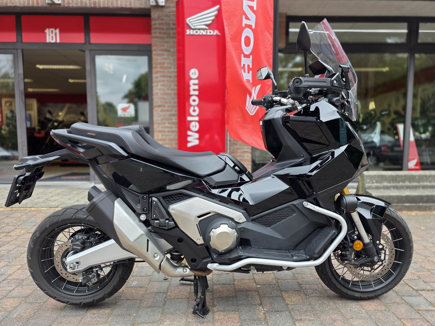 HONDA X-ADV 750