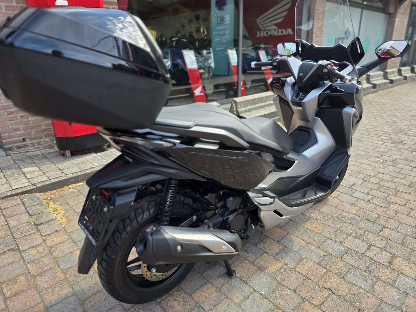 Honda FORZA 300