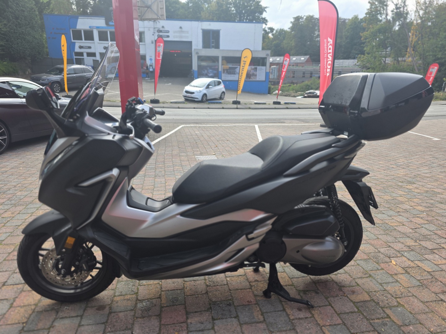 Honda FORZA 300