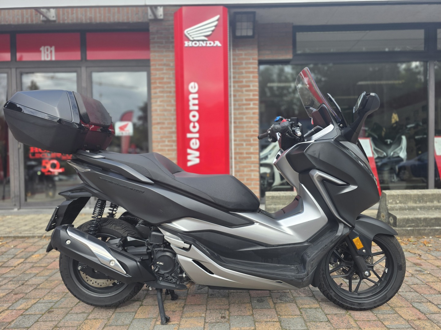 Honda FORZA 300