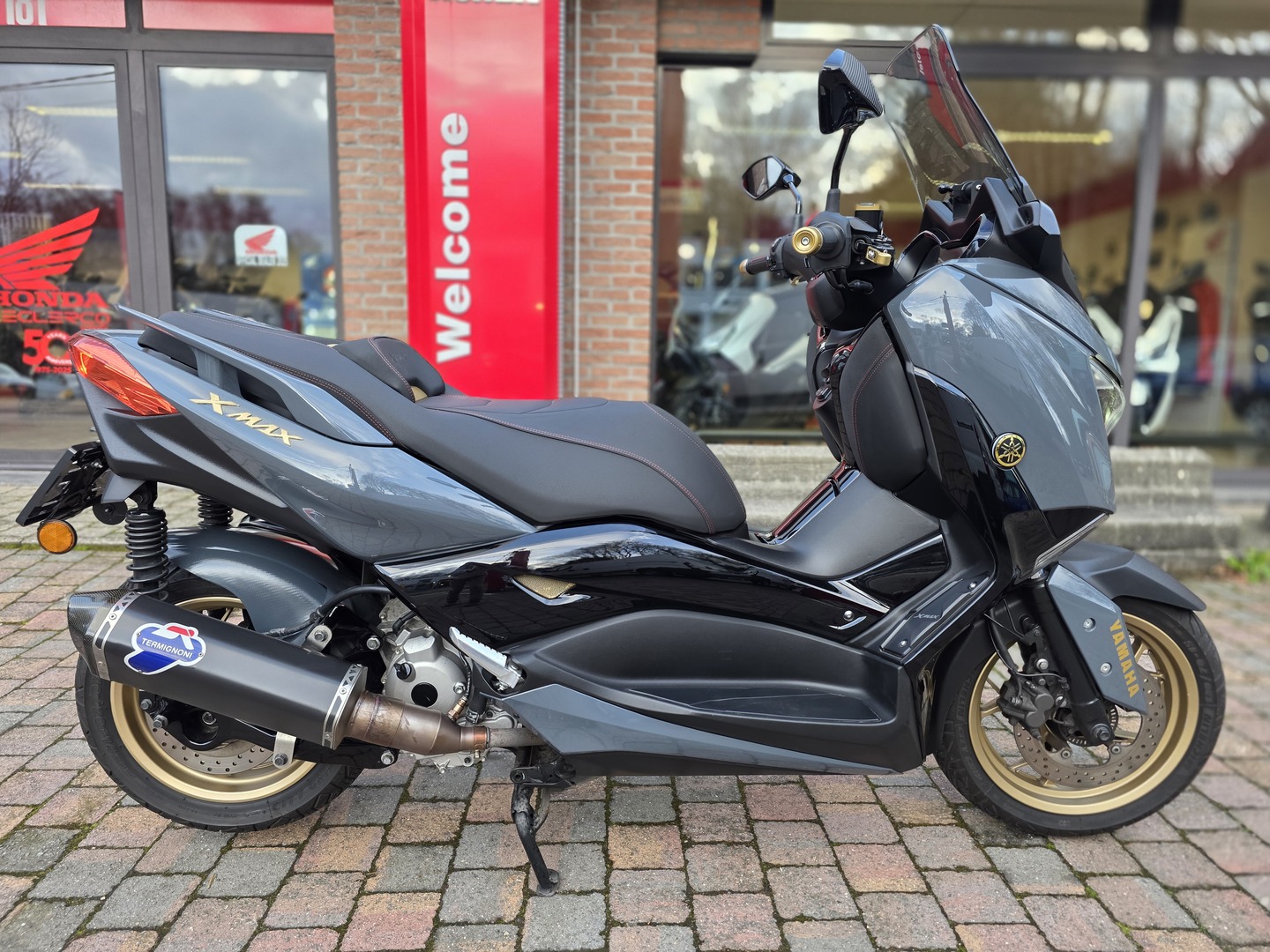 Yamaha X-MAX 300