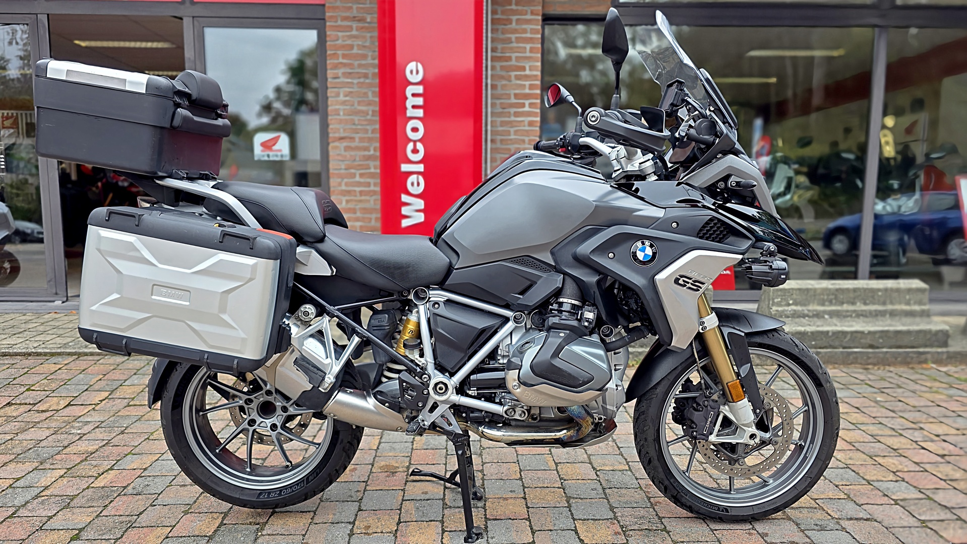 BMW