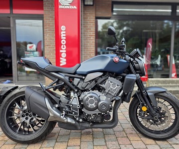 Honda CB1000R Black Edition