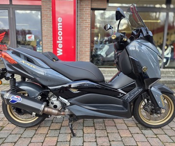 Yamaha X-MAX 300