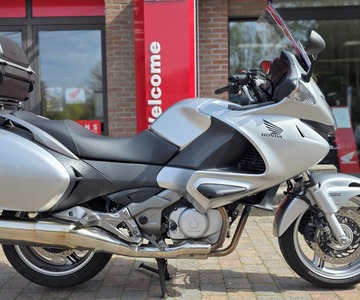Honda Deauville NT 700V